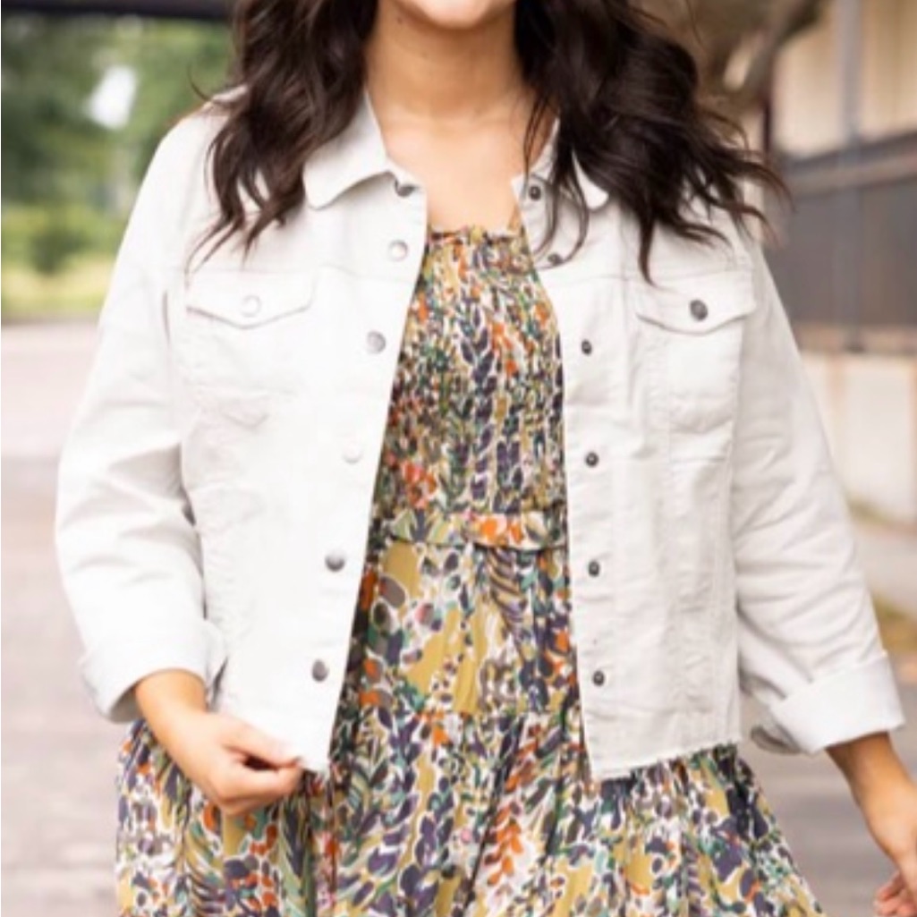 Chic Soul White Stretch Jean Jacket